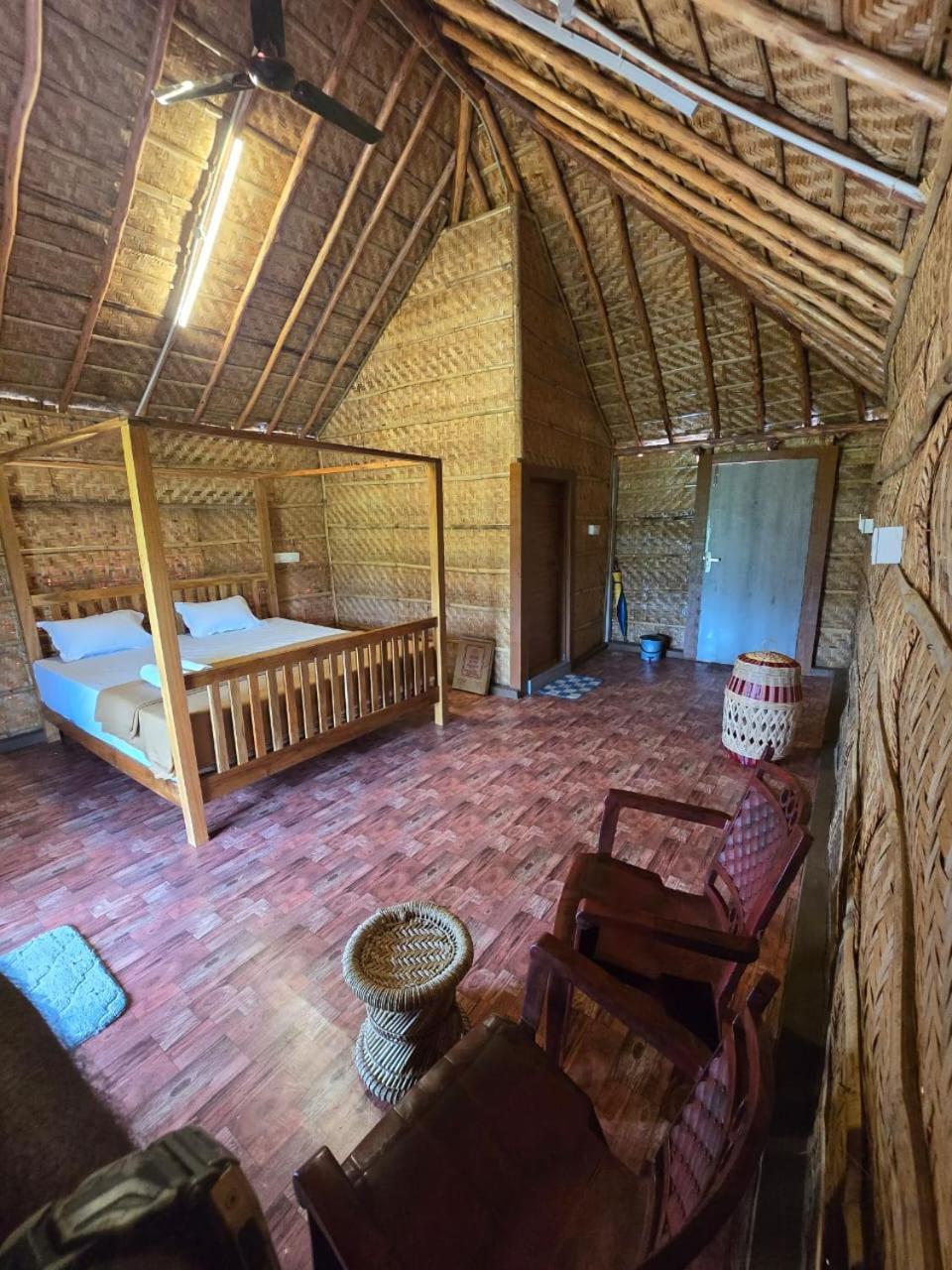 Golden Chariot Resort ハンピ エクステリア 写真